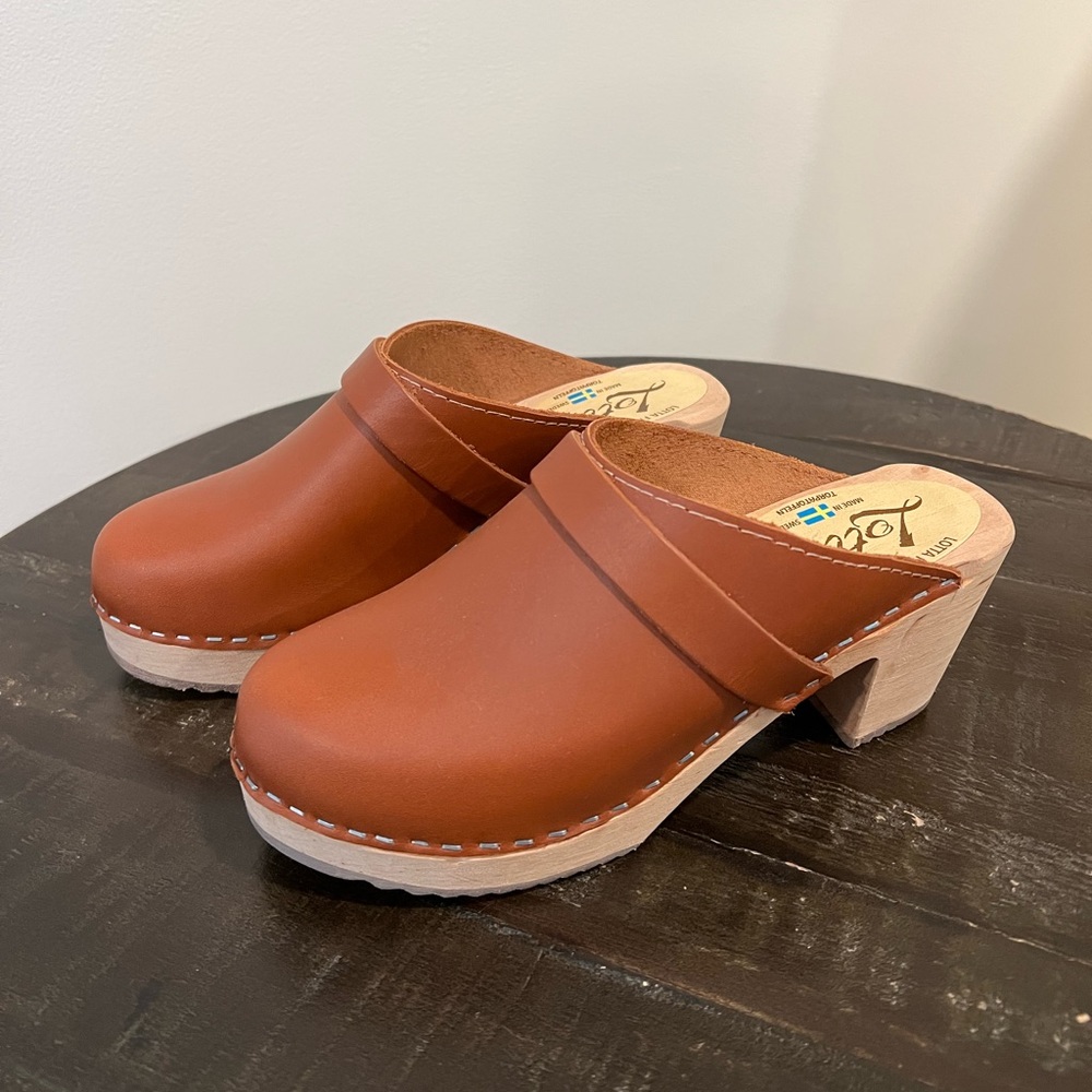 Lotta From Stockholm Brown Leather Clogs